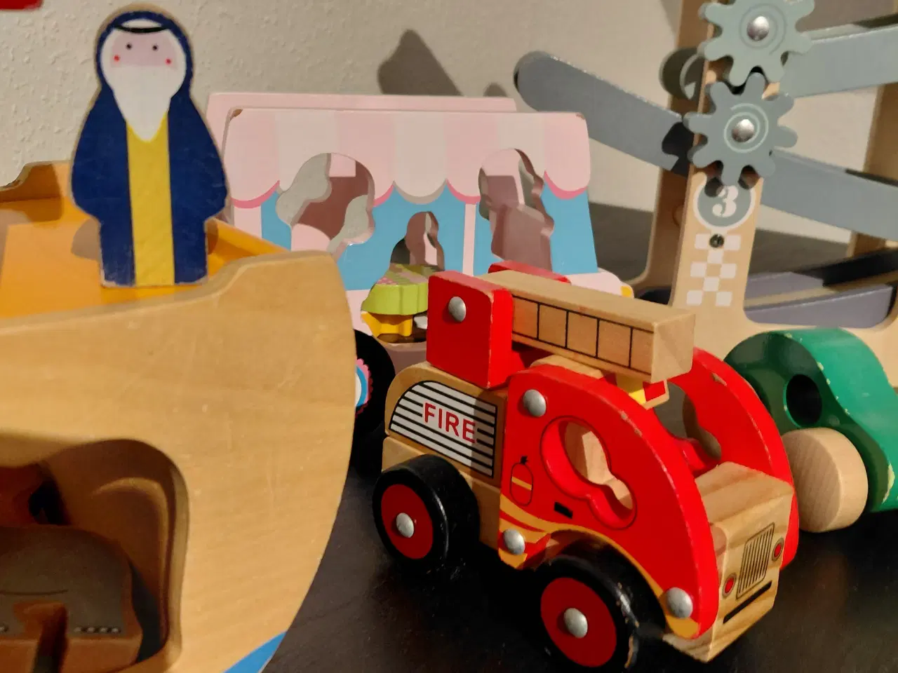 Billede 3 - Træ legetøj 