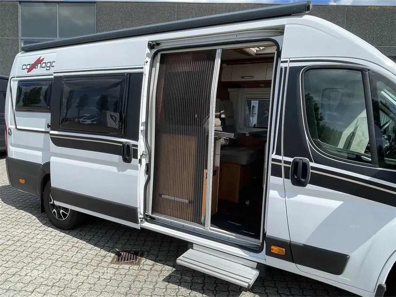 Billede 14 - 2020 - Carthago premium van 640 LE   Luksusvan, 140Hk   9-trins Automatgear, enkeltsenge, alufælge, navigation, træk