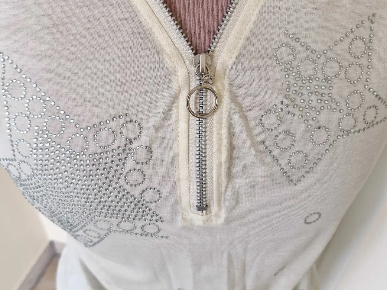 Billede 1 - Bluse med similisten