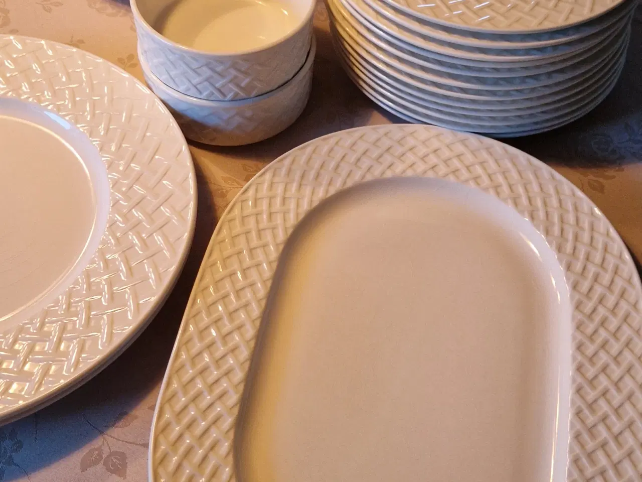 Billede 2 - Spisestel: Pagnossin, Ironstone