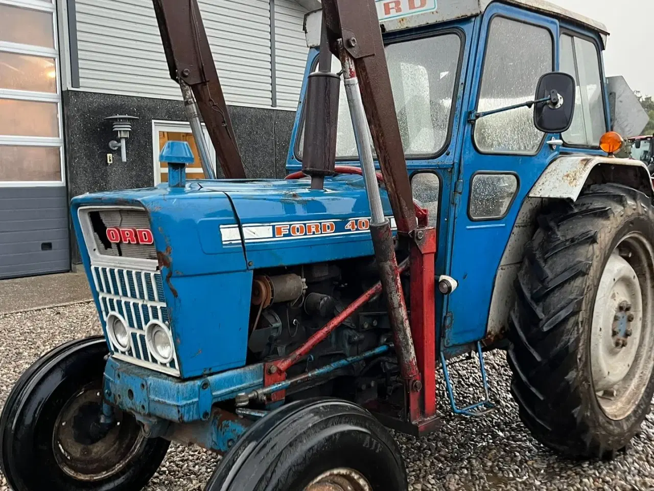 Billede 4 - Ford 4000 Y med frontlæsser monteret på