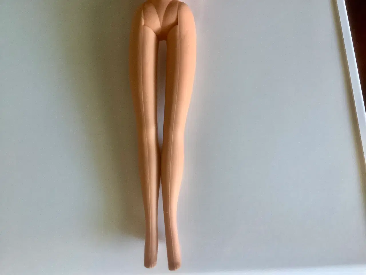 Billede 9 - Petra dukke med tøj.