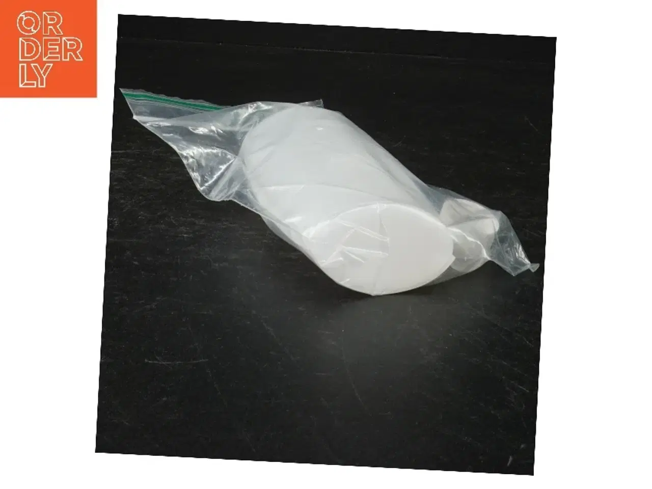 Billede 2 - Tom plastikflaske med emballage