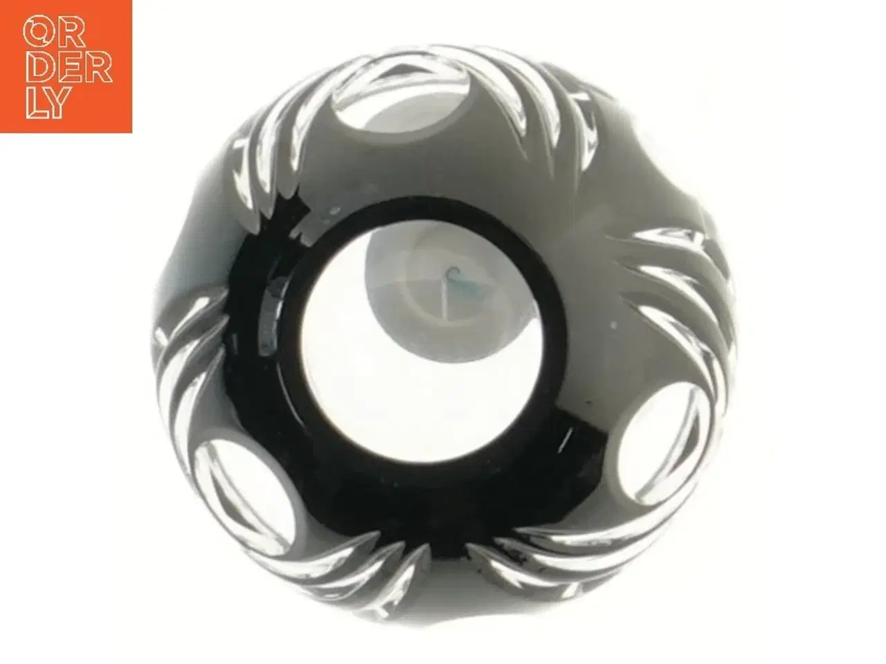 Billede 3 - Lysestage med udskæringer (str. 9 cm)