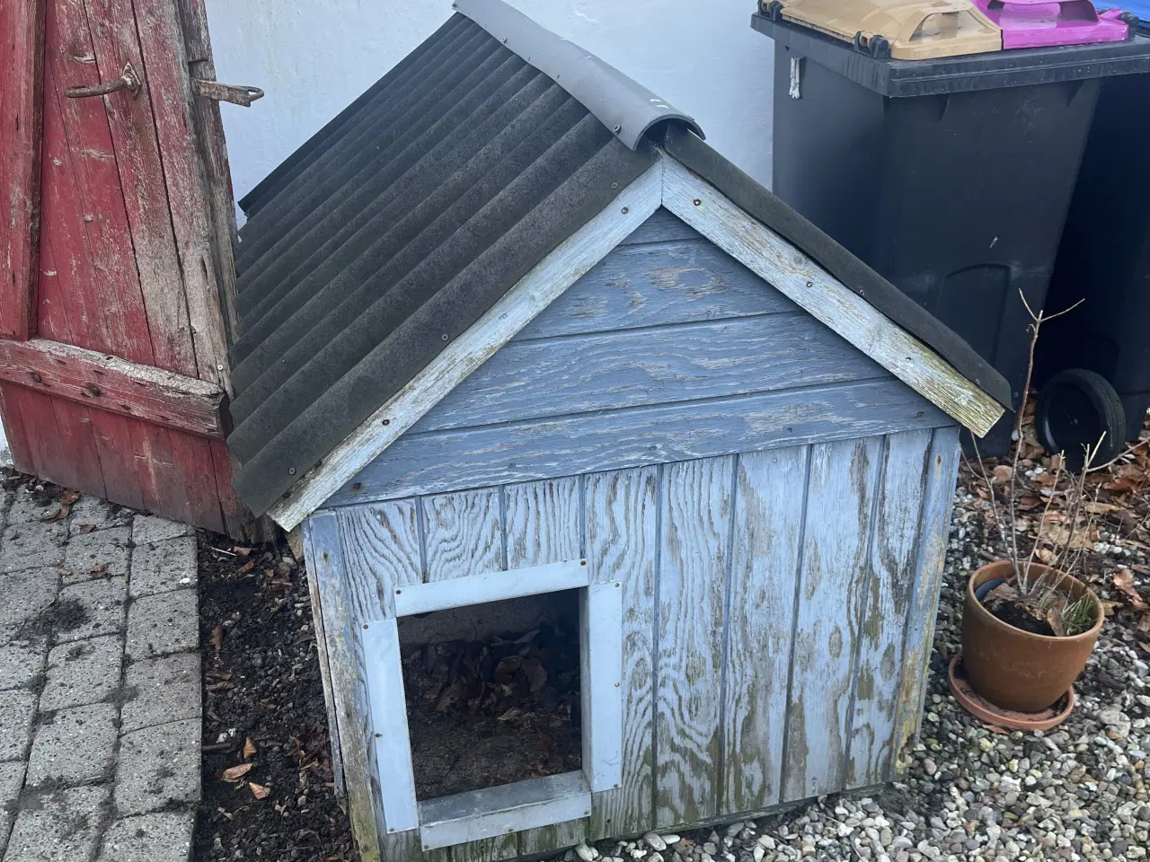 Billede 1 - Hundehus 