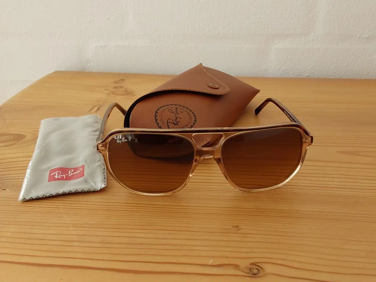 Billede 1 - Ray Ban solbriller RB 2205 Bill One 1292/M2