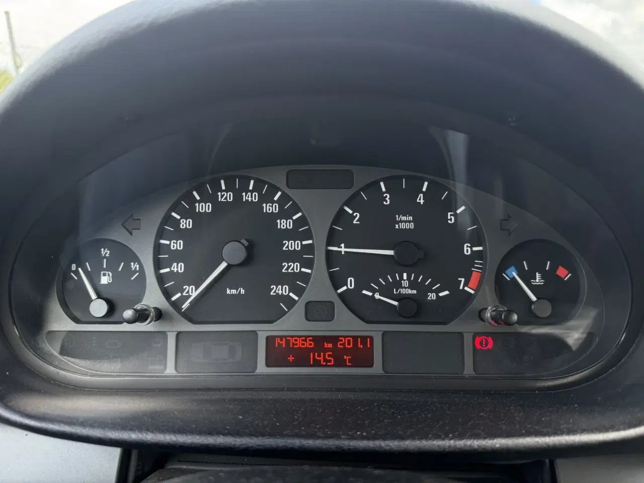 Billede 11 - BMW 318i 143HK