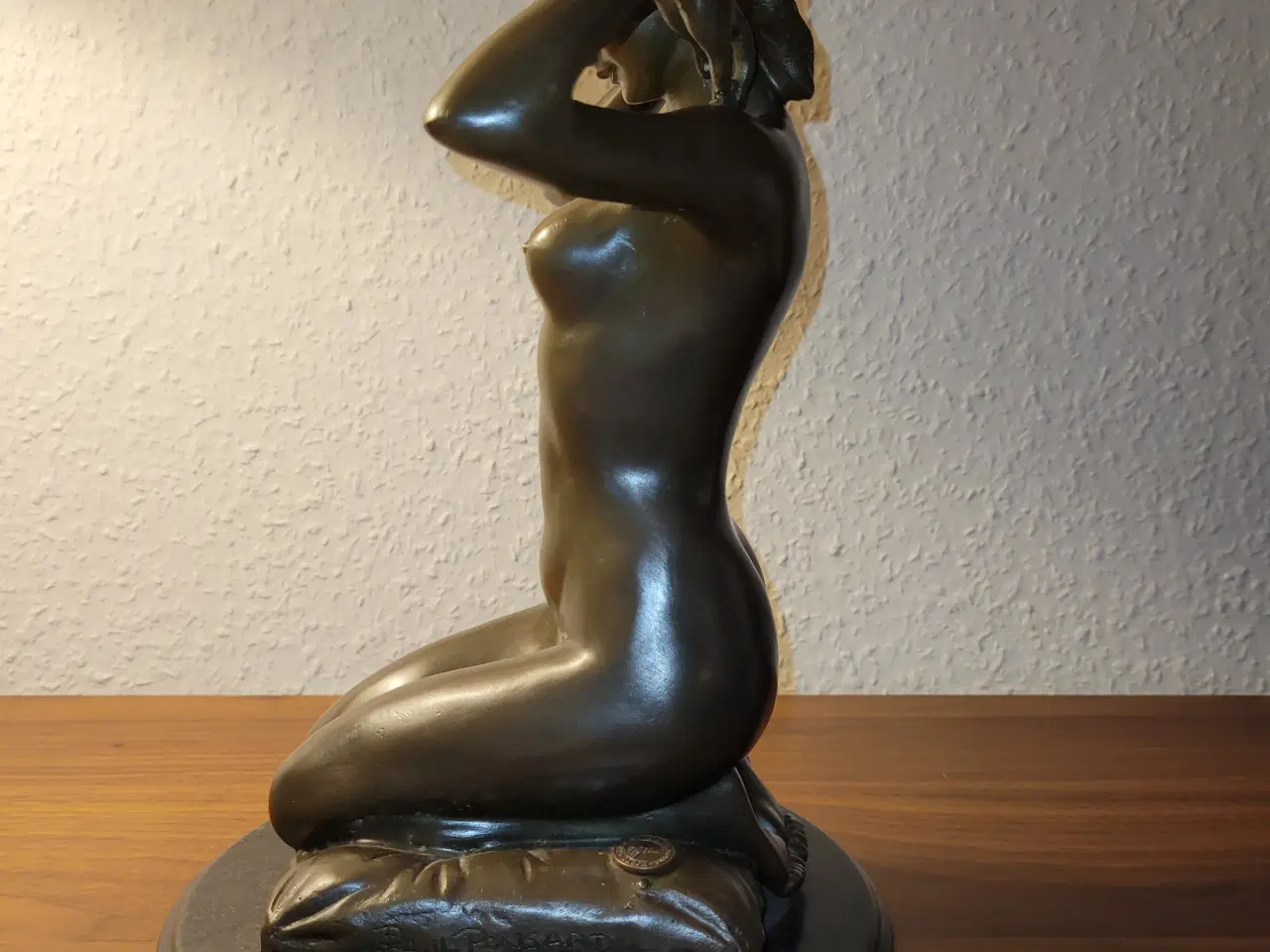 Billede 2 - Bronzefigur, Paul Ponsard, kvinde med halskæde