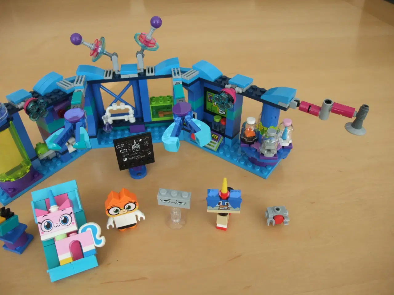 Billede 3 - Lego Dr. Rævs Laboratorium Unikitty 41454