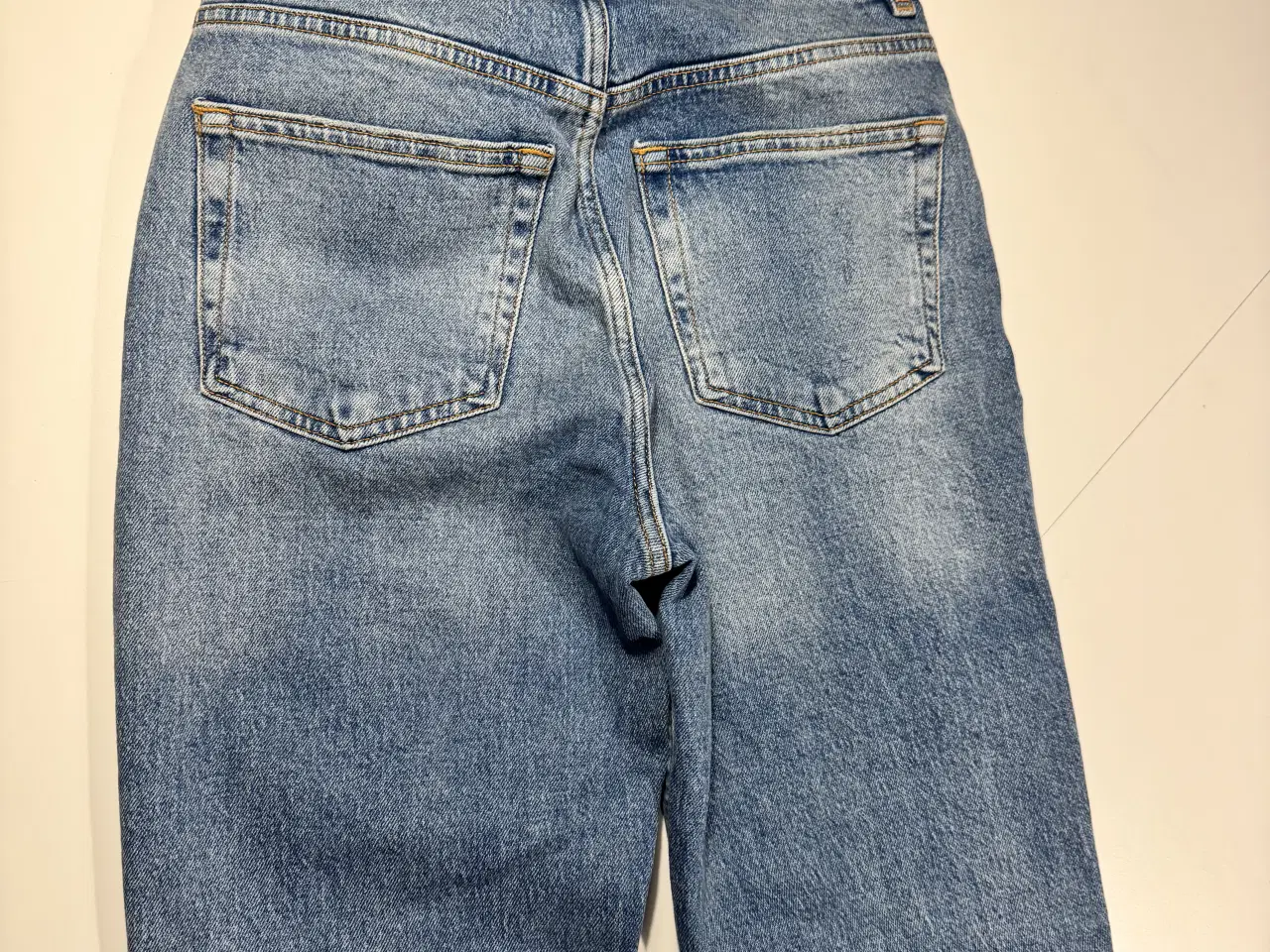 Billede 2 - Jeans str 36