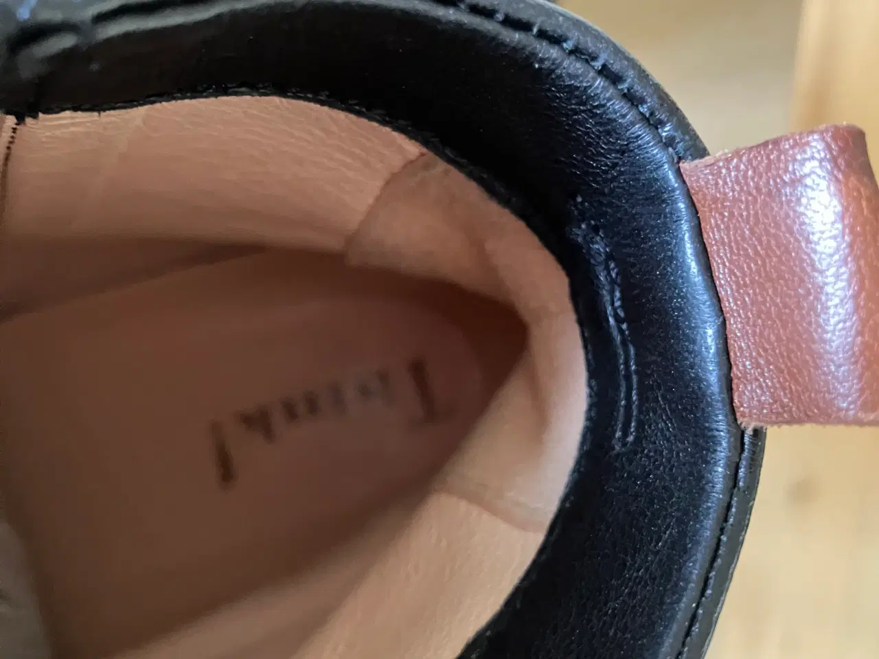 Billede 4 - Sorte Think! skind støvletter, str. 37. 