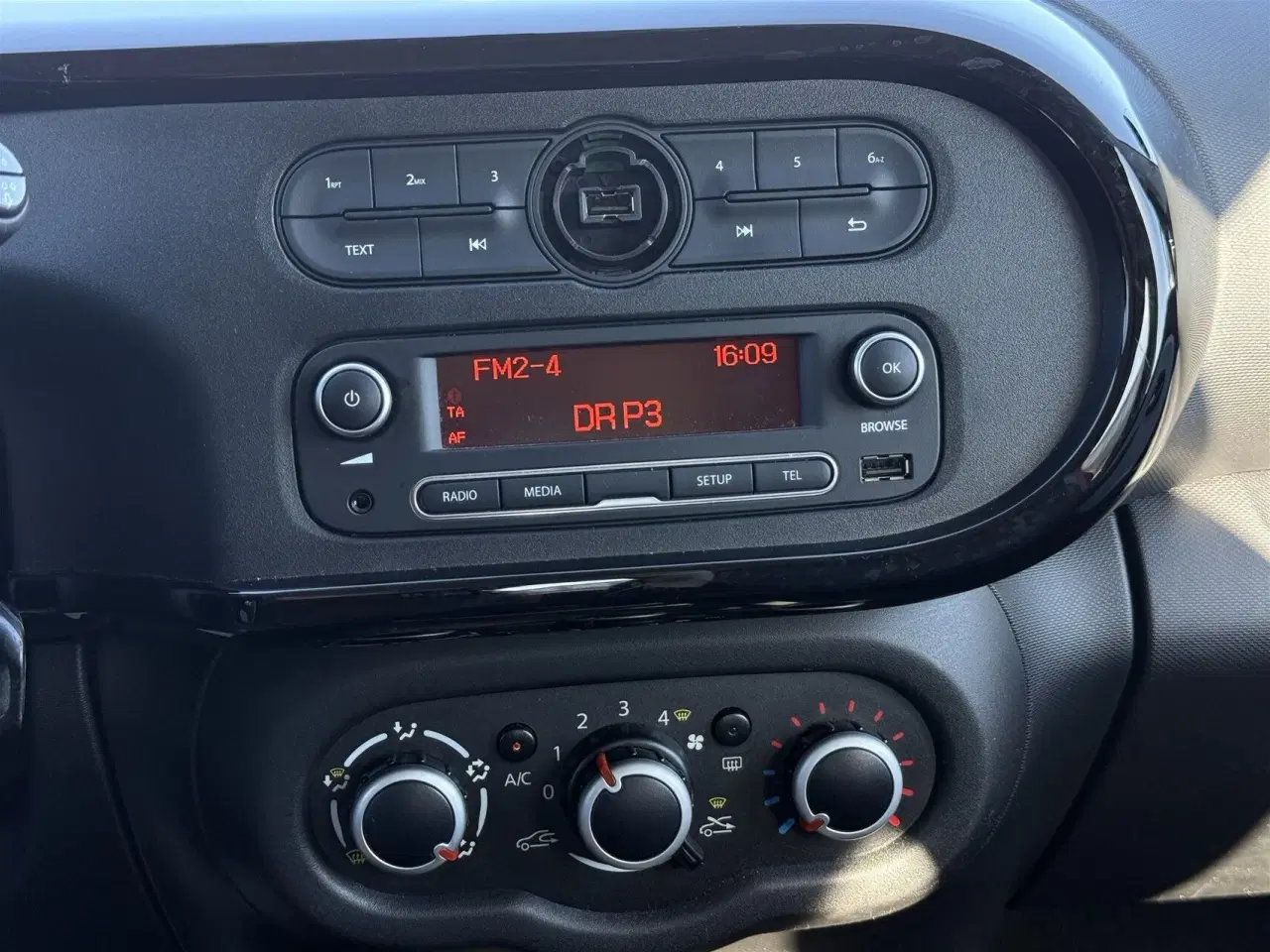 Billede 15 - Renault Twingo 1,0 Sce Expression start/stop 70HK 5d