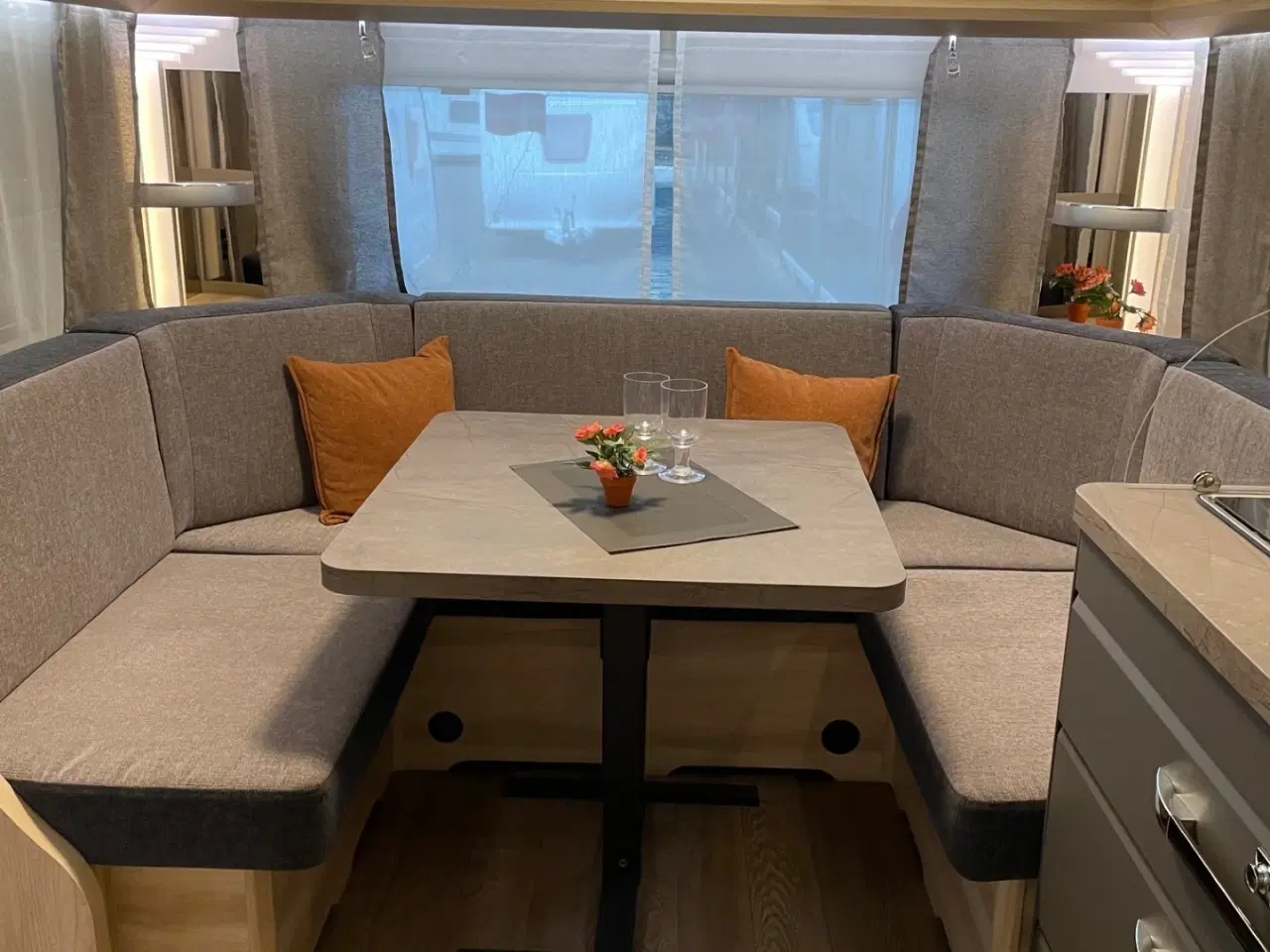 Billede 2 - Campingvogn - Hobby de luxe 460 UFe 2026 