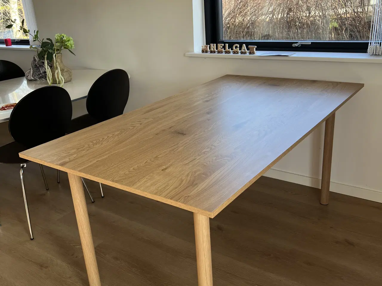 Billede 1 - Spisebord i egetræ