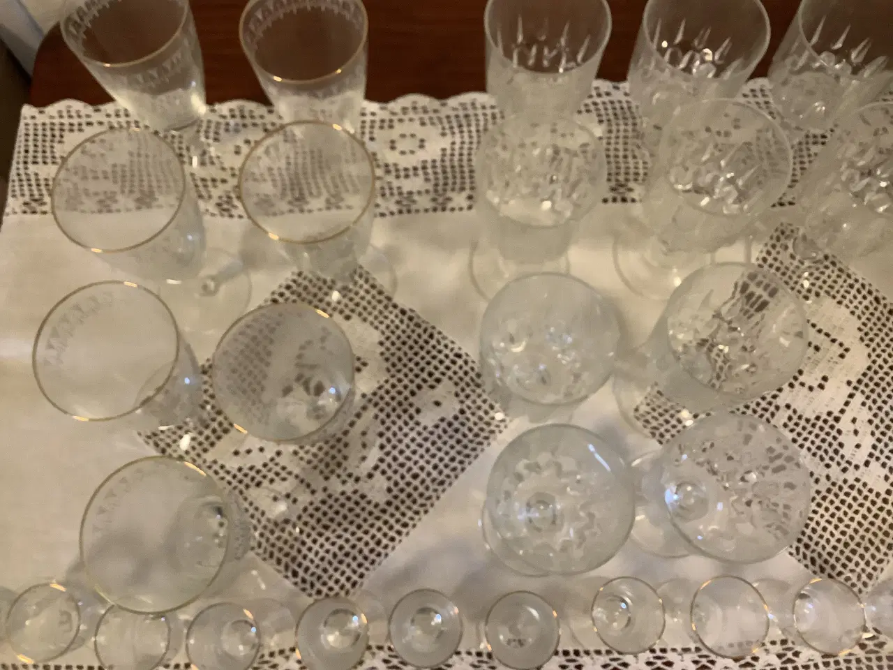 Billede 2 - Kongeå glas med flere. 