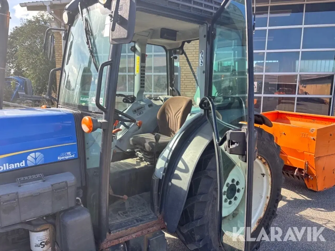 Billede 12 - Traktor New Holland T4050F 4WD