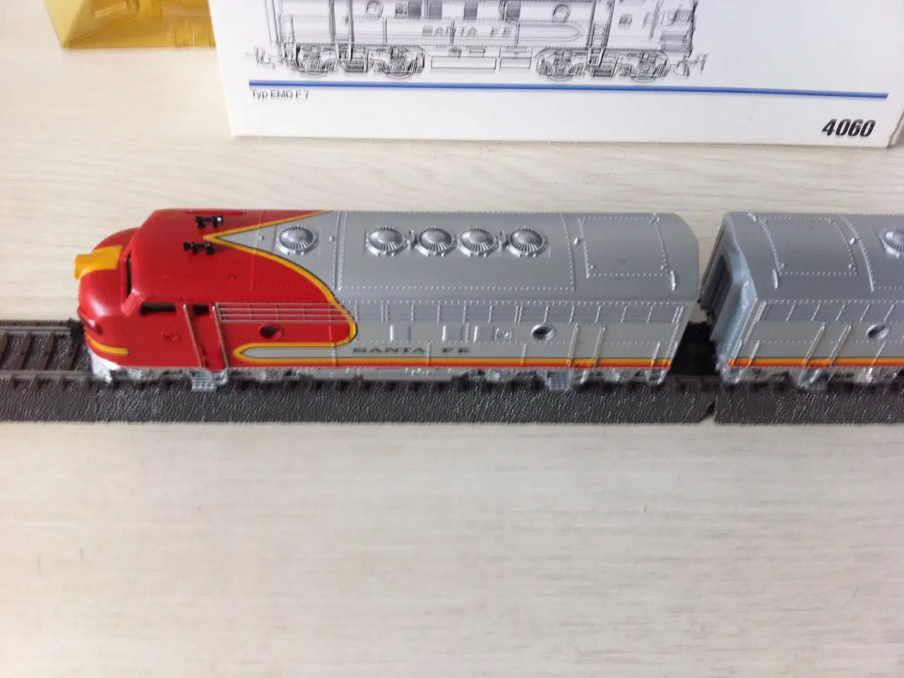 Billede 2 - Märklin Digital Santa Fe 3060 + Dummy 4060