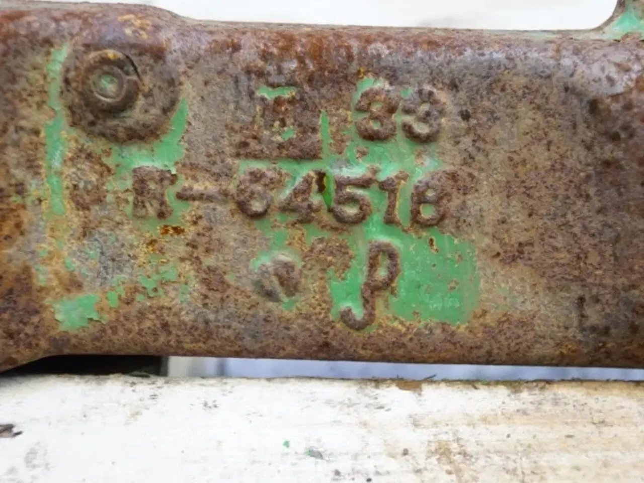 Billede 5 - John Deere 4040 R.H Liftarm AR80666