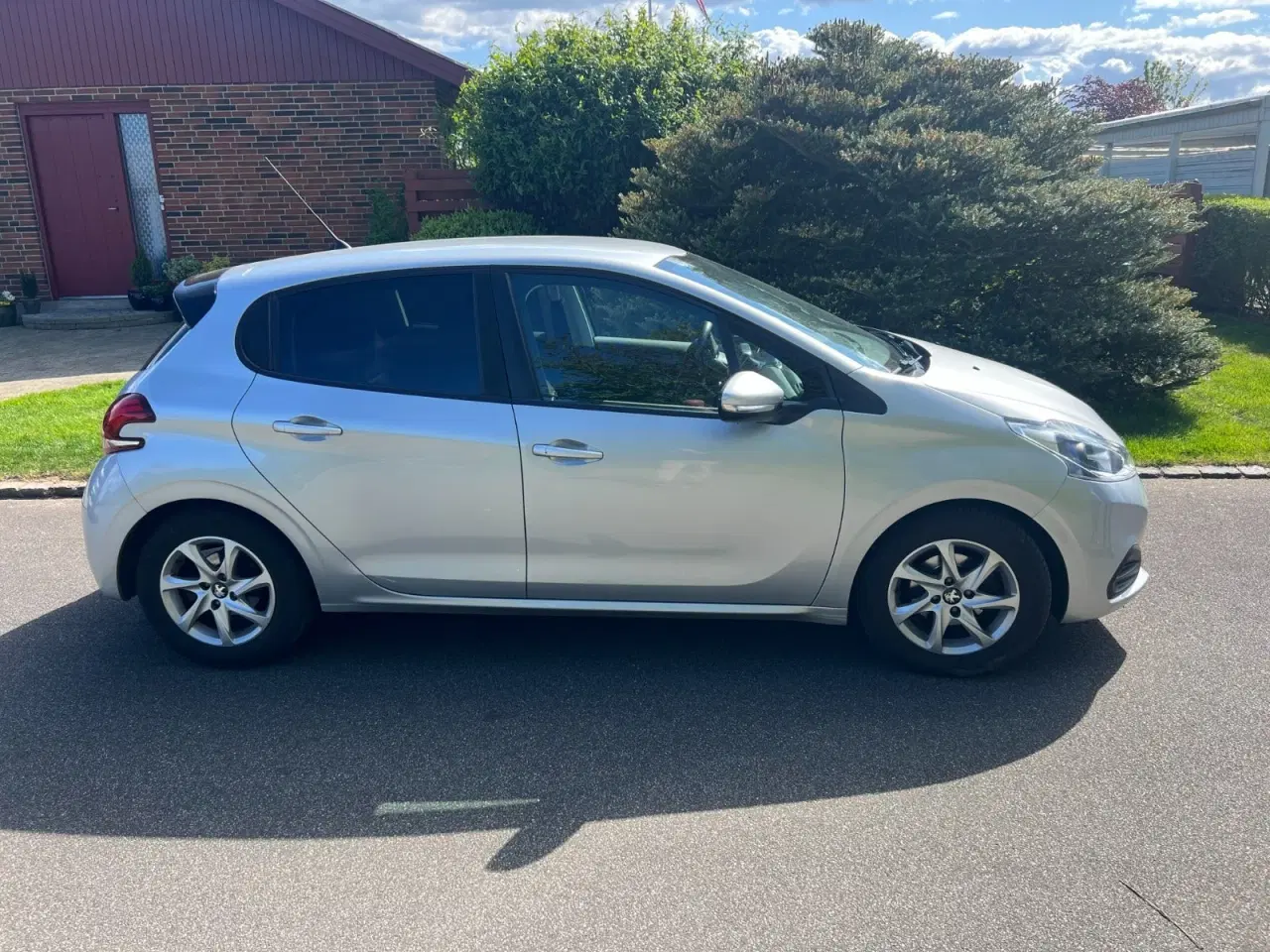 Billede 2 - Peugeot 208 1,6 BlueHDi 100 Active