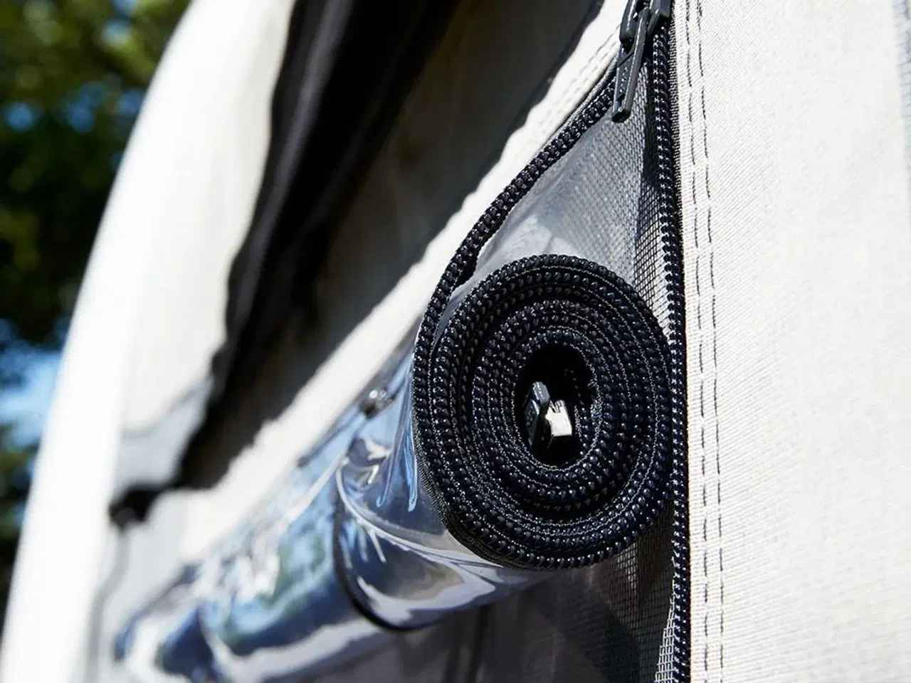 Billede 4 - Meget flot nyere Isabella Ambassador 18A-size