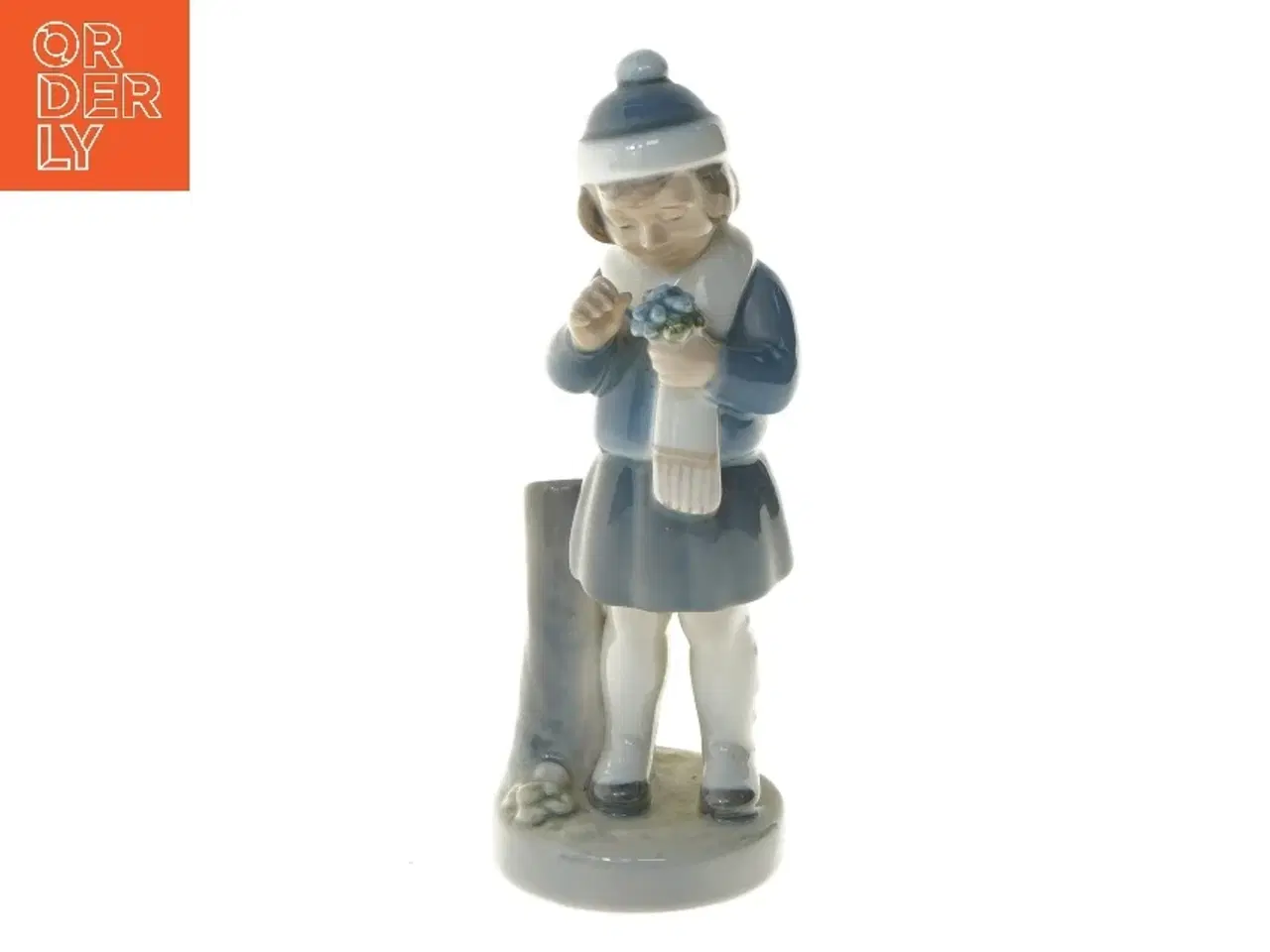 Billede 1 - Porcelænsfigur af barn med blomst fra Royal Copenhagen (str. 18 cm)