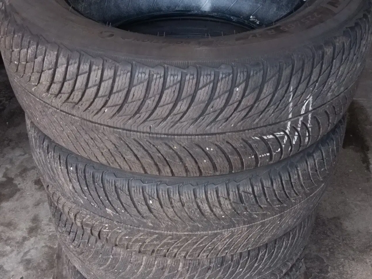 Billede 1 - 17" Michelin vinterdæk 