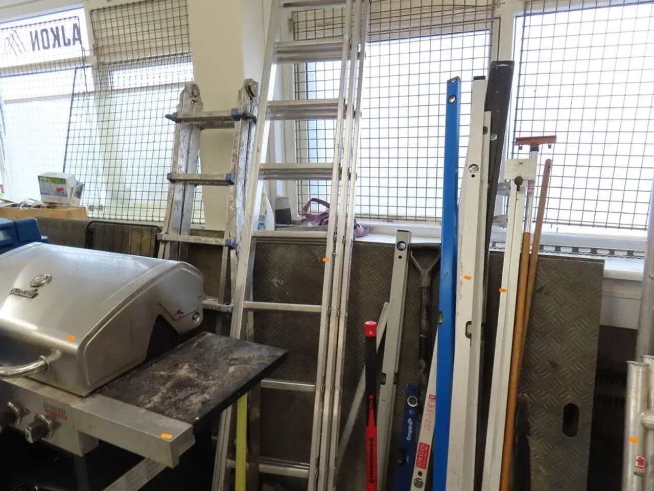 Billede 6 - Div. stiger, grill og container