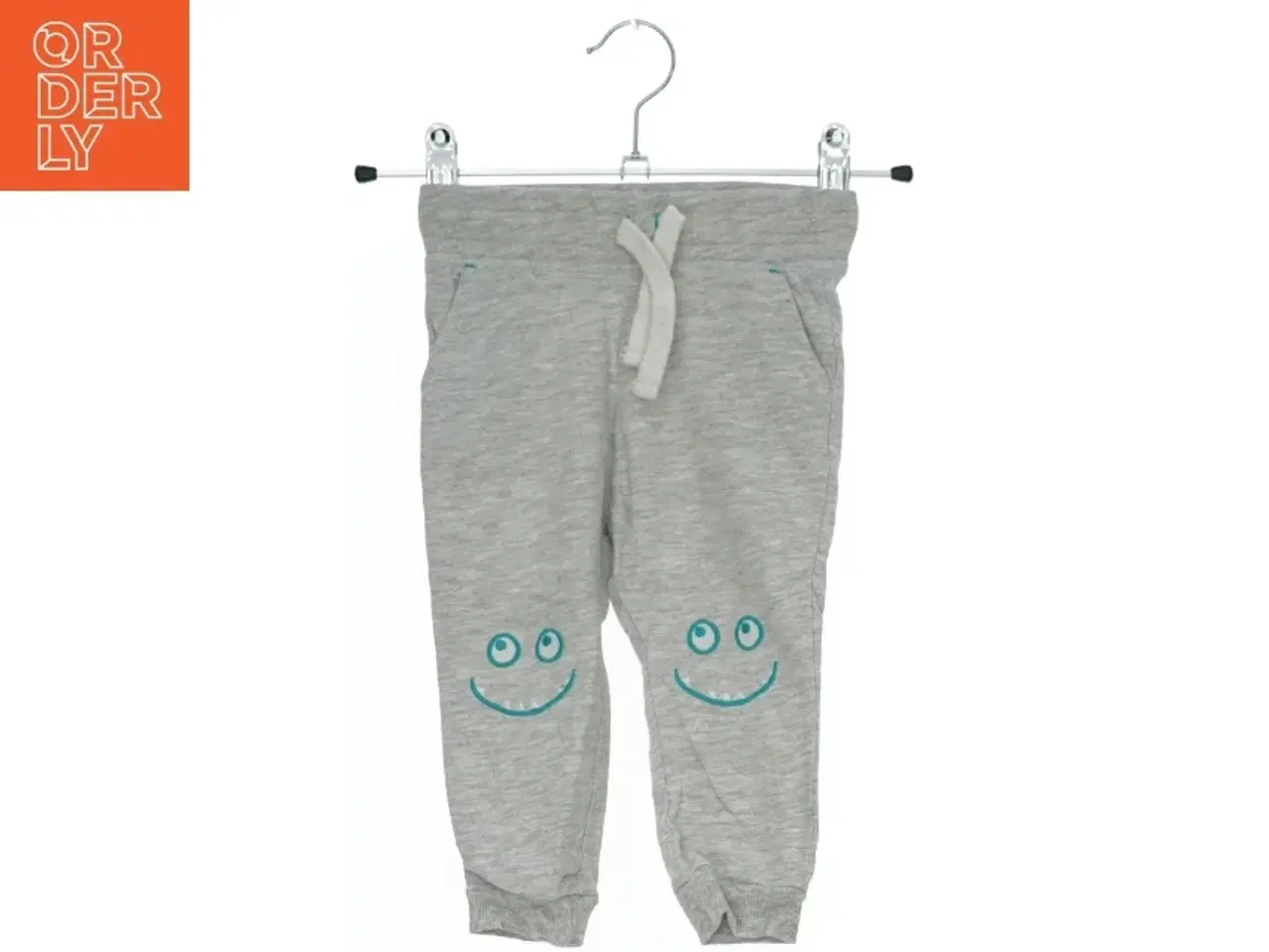 Billede 1 - Grå sweatpants med ansigtsprint (str. 80)