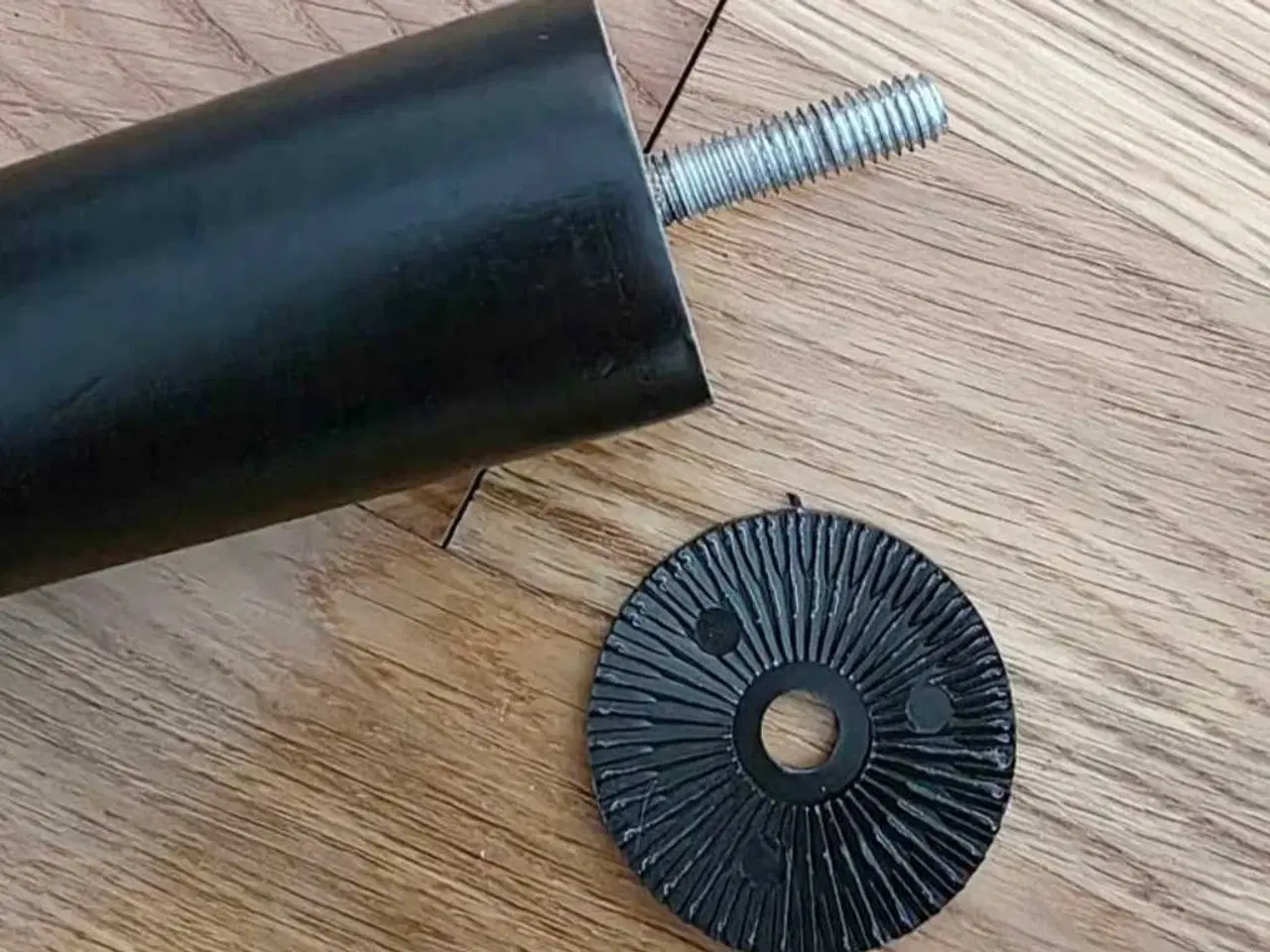 Billede 2 - 8 stk. møbelben 16 cm massiv træ