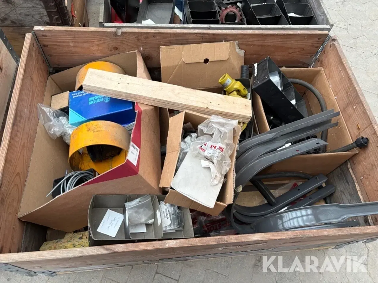 Billede 4 - 9 paller blandet reservedele