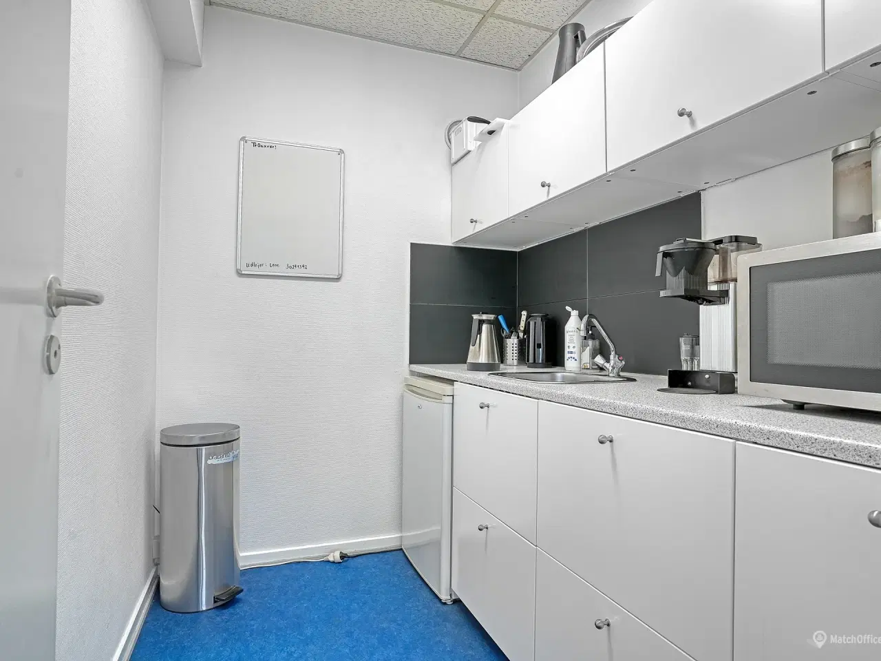 Billede 14 - Højloftet lager med administration. God beliggenhed tæt ved motorvejsafkørsel 27. Greve