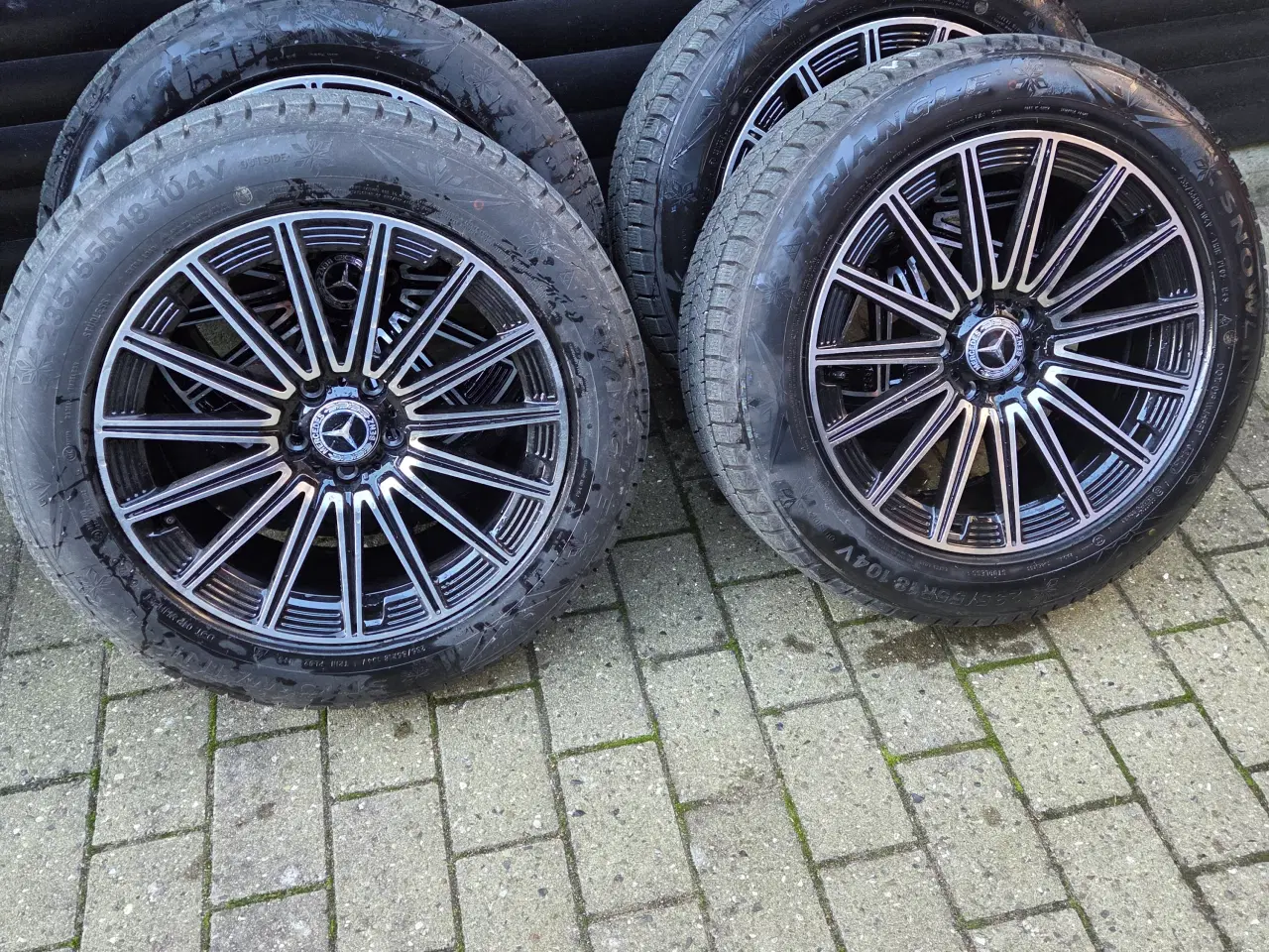 Billede 4 - Vinterdæk/fælge 18"