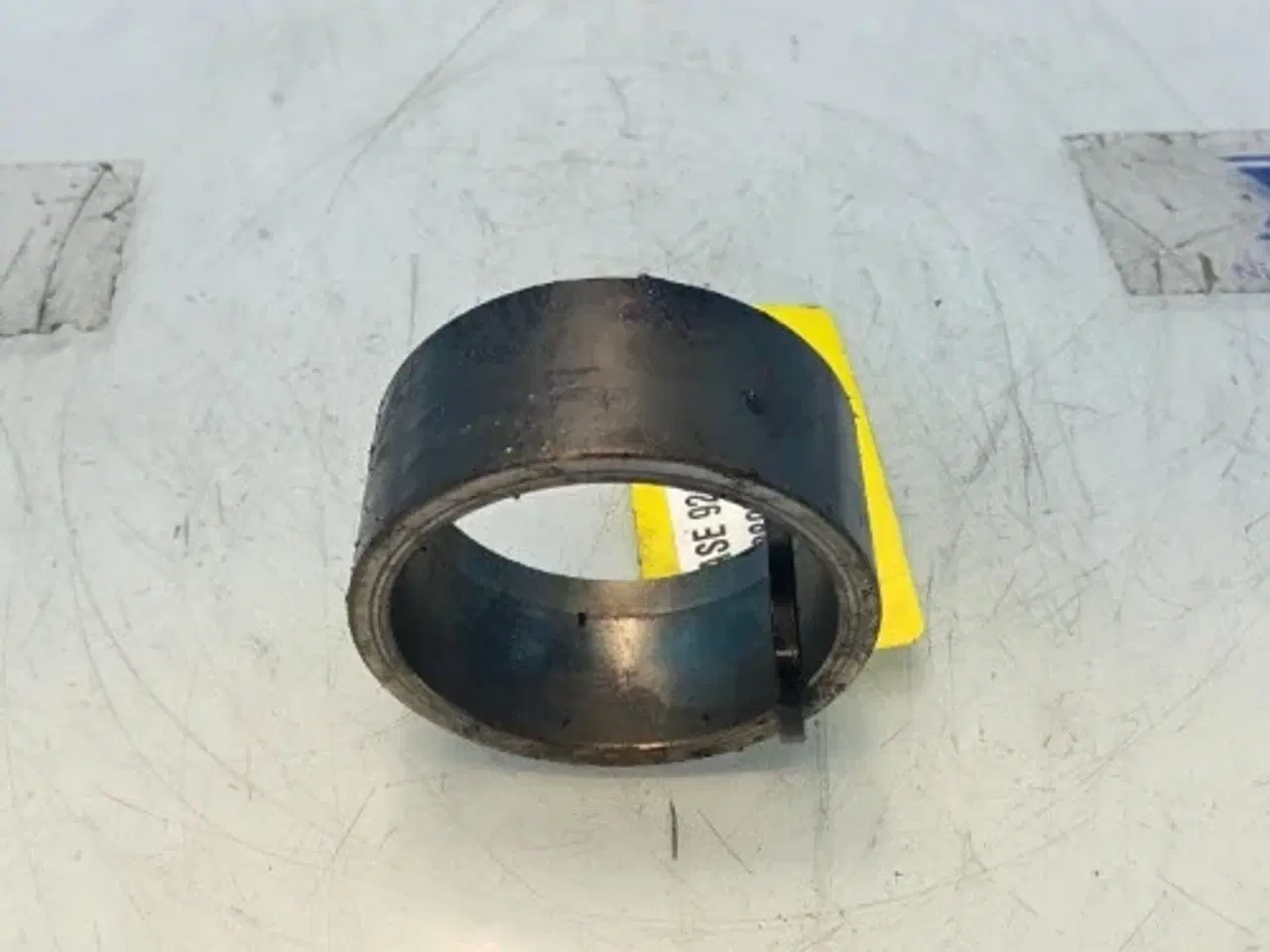 Billede 8 - Case  9240   Afstandsstykke   87280590