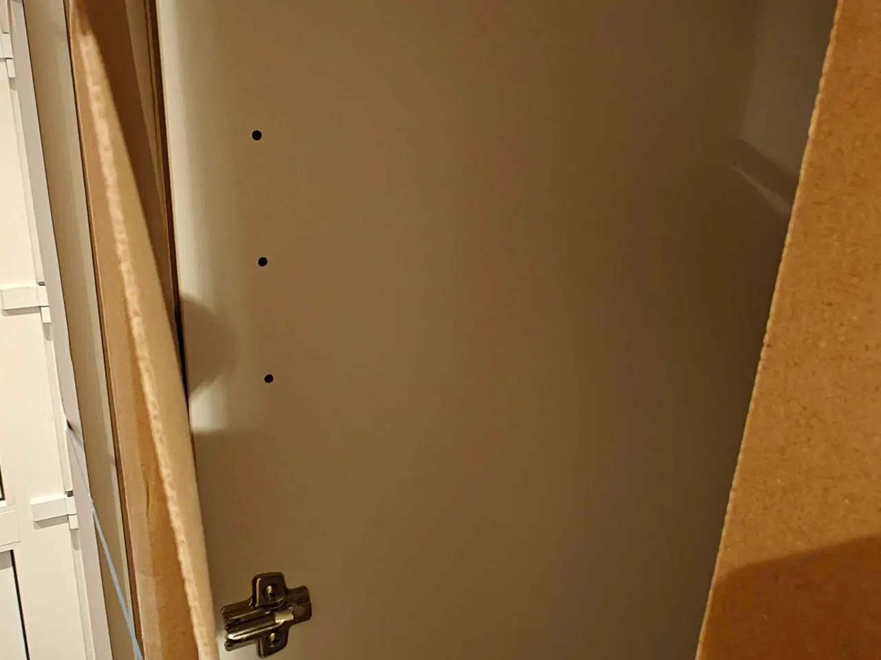 Billede 4 - Korpus til skabe