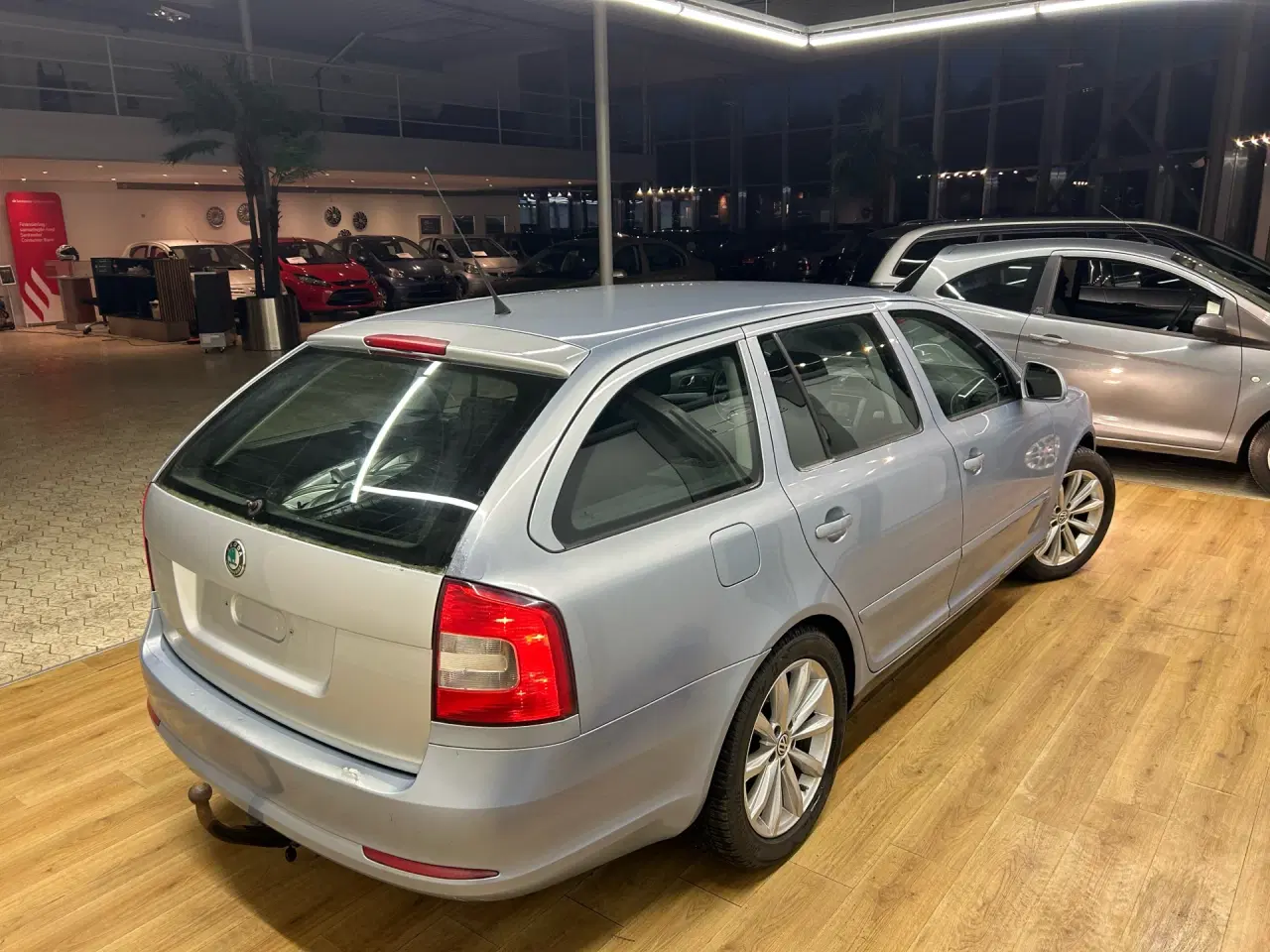 Billede 4 - Skoda Octavia Combi 1,6 Commonrail DPF Elegance 105HK Stc