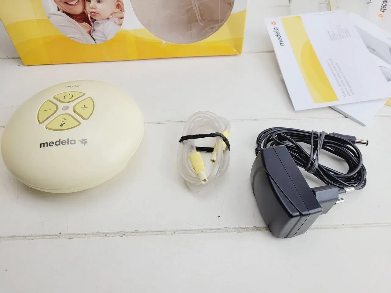 Billede 2 - ⭐️- Medela Brystpumpe m/ Tilbehør