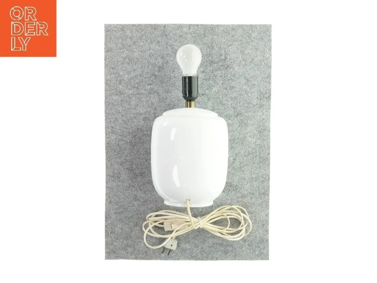 Billede 2 - Lampe med motiv (str. LBH 17x13x38 cm)