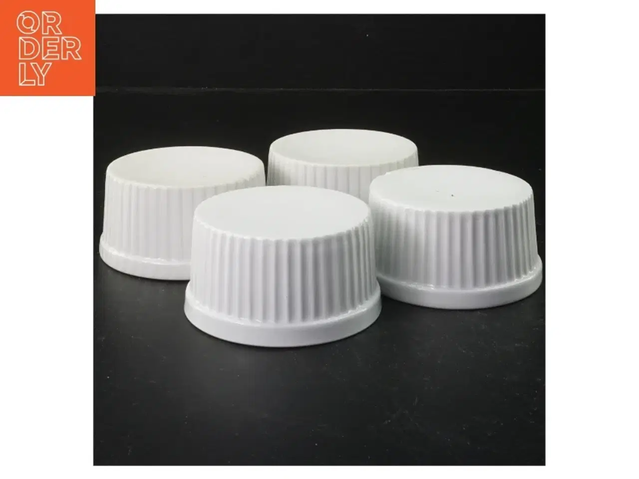 Billede 2 - Hvide porcelænsforme (str. 9,5x5 cm)