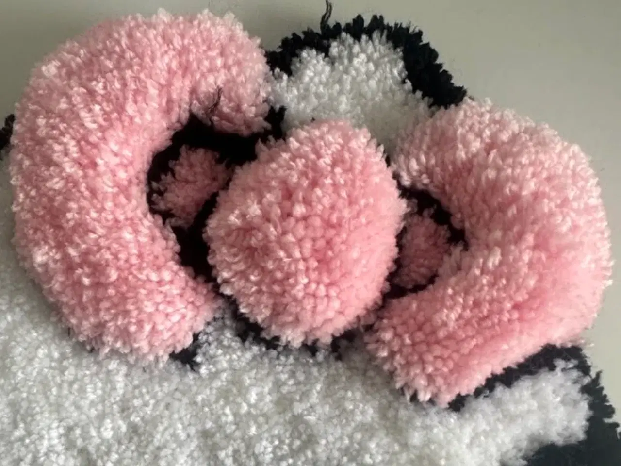 Billede 4 - Tuftet Hello Kitty vægtæppe