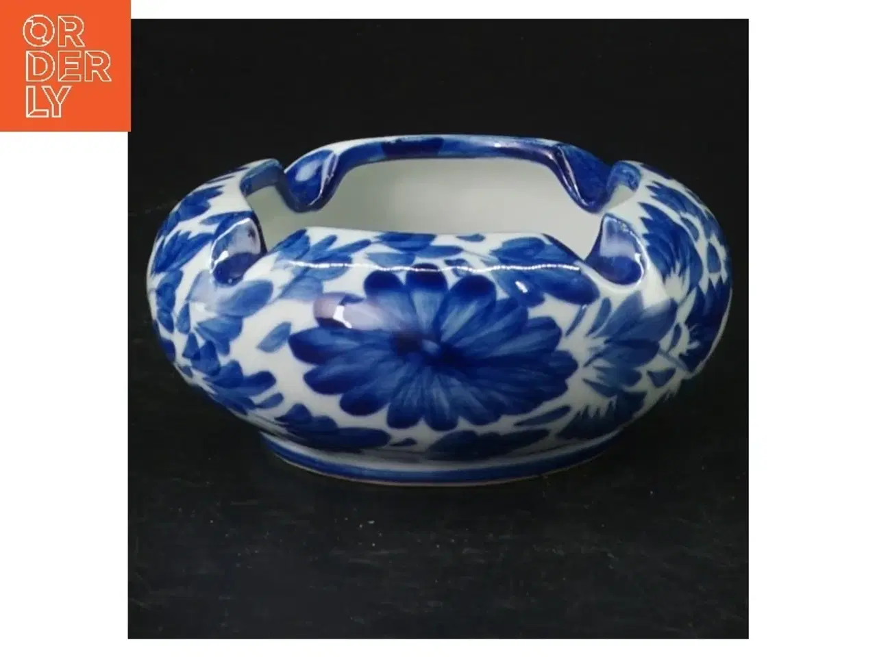 Billede 1 - Blå og hvid keramik askebæger (str. Ø. 10 cm)