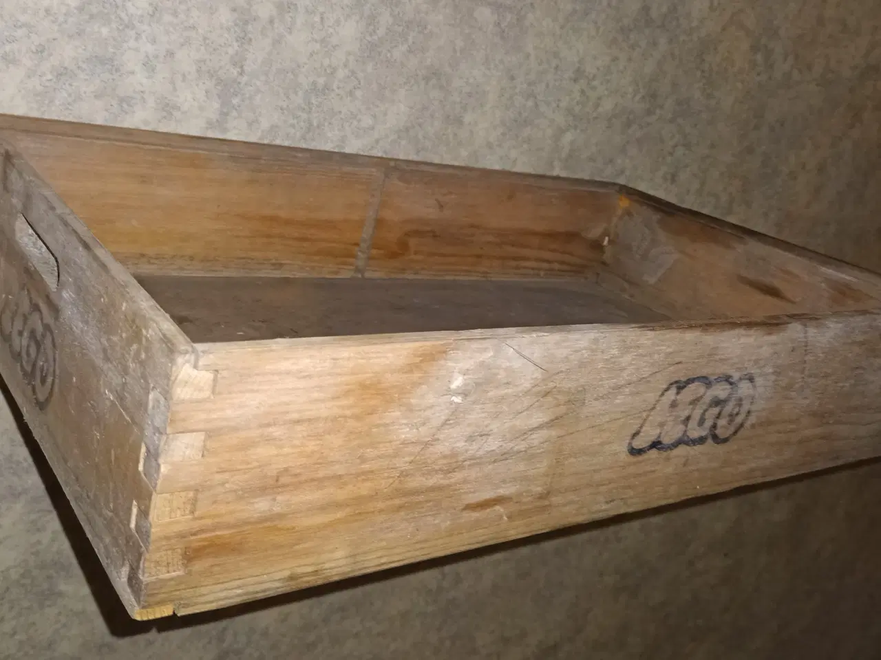 Billede 1 - Lego trækasse.