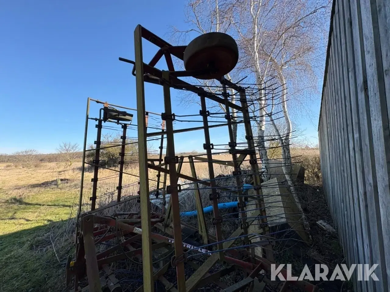 Billede 9 - Strigle + gårdspladsrive Kongskilde Tripple - K