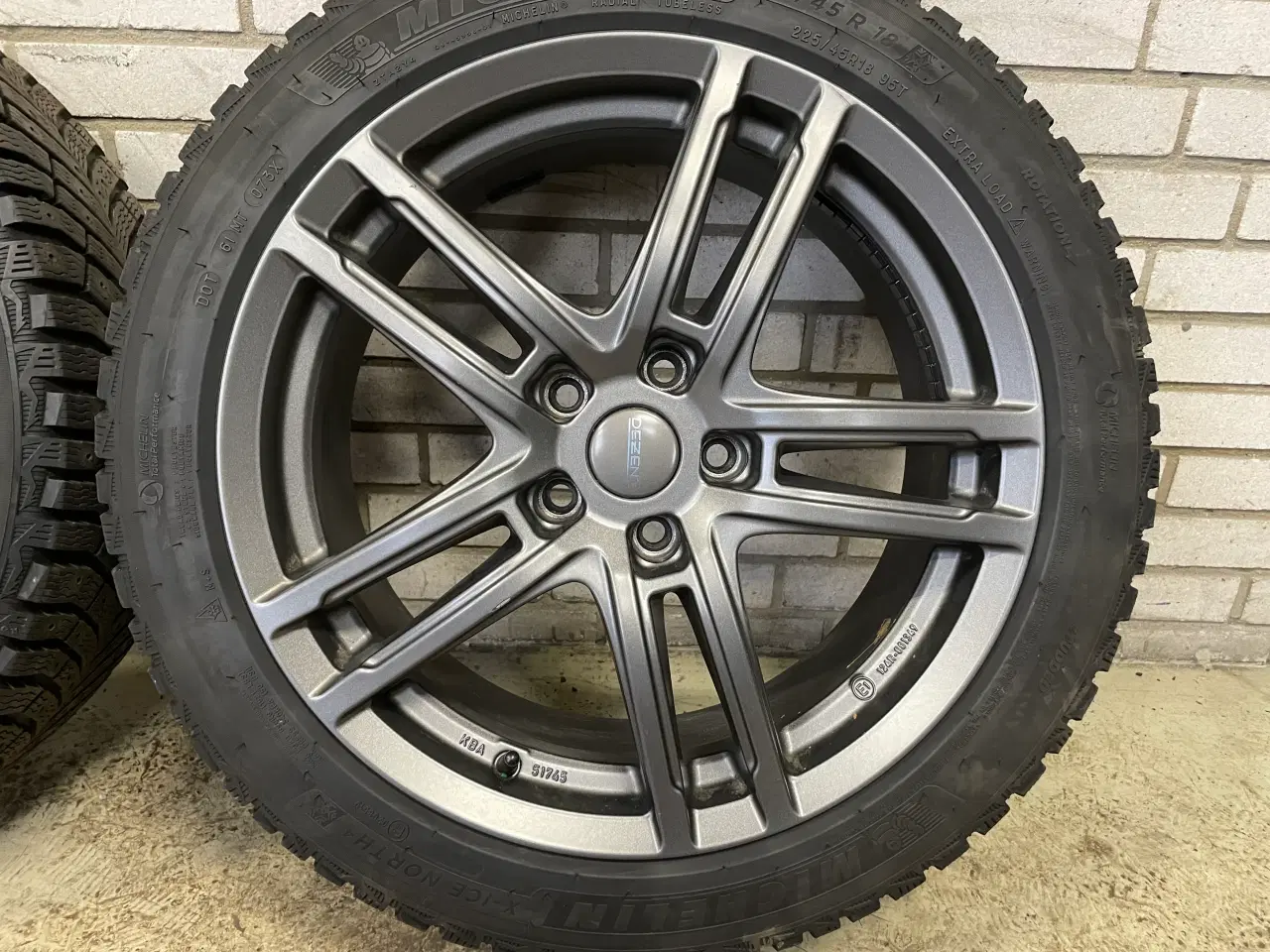 Billede 6 - 18 Mercedes C300 de 225/45/18 Ref.99 vinter