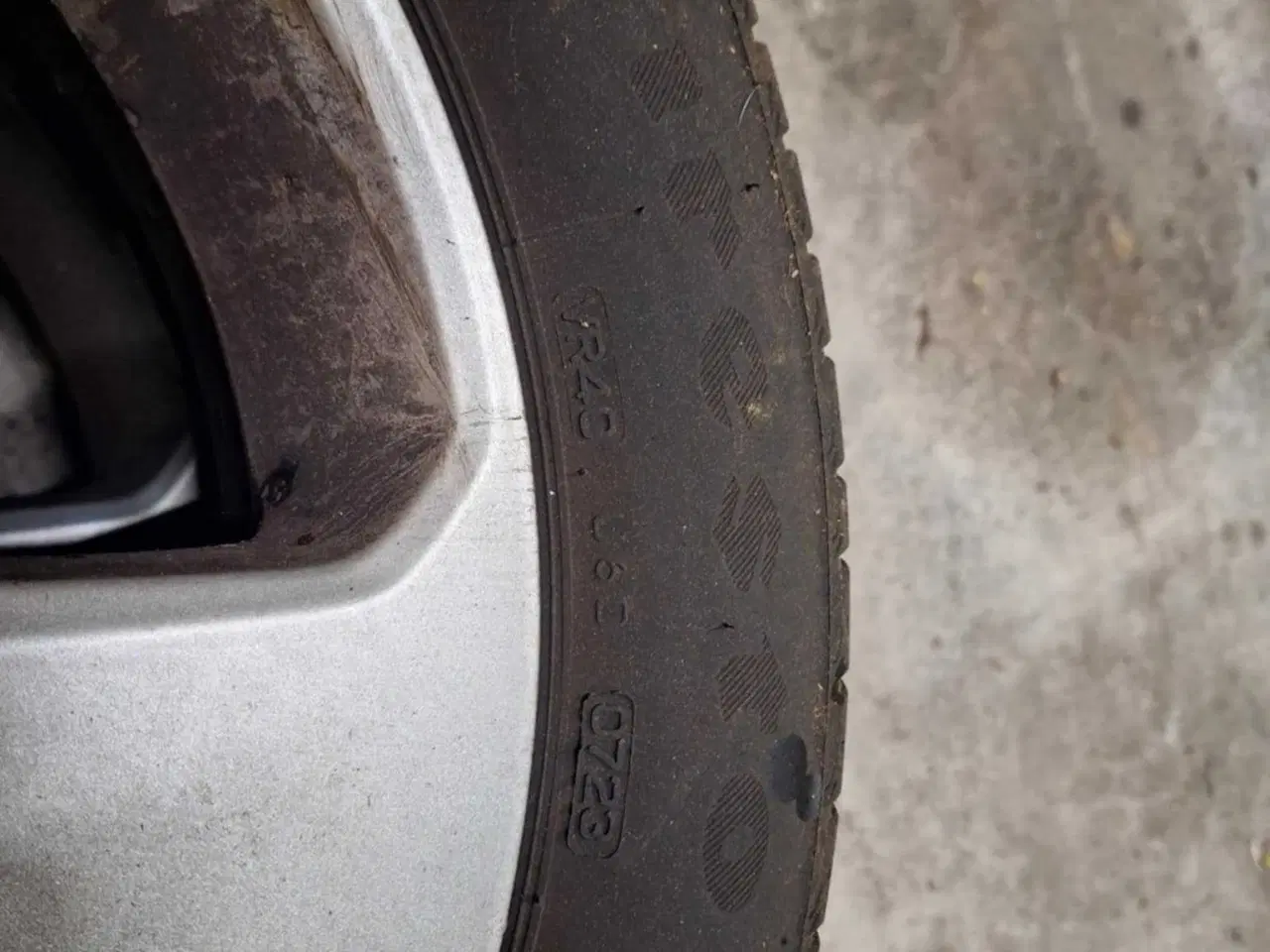 Billede 2 - Alufælge med sommerdæk