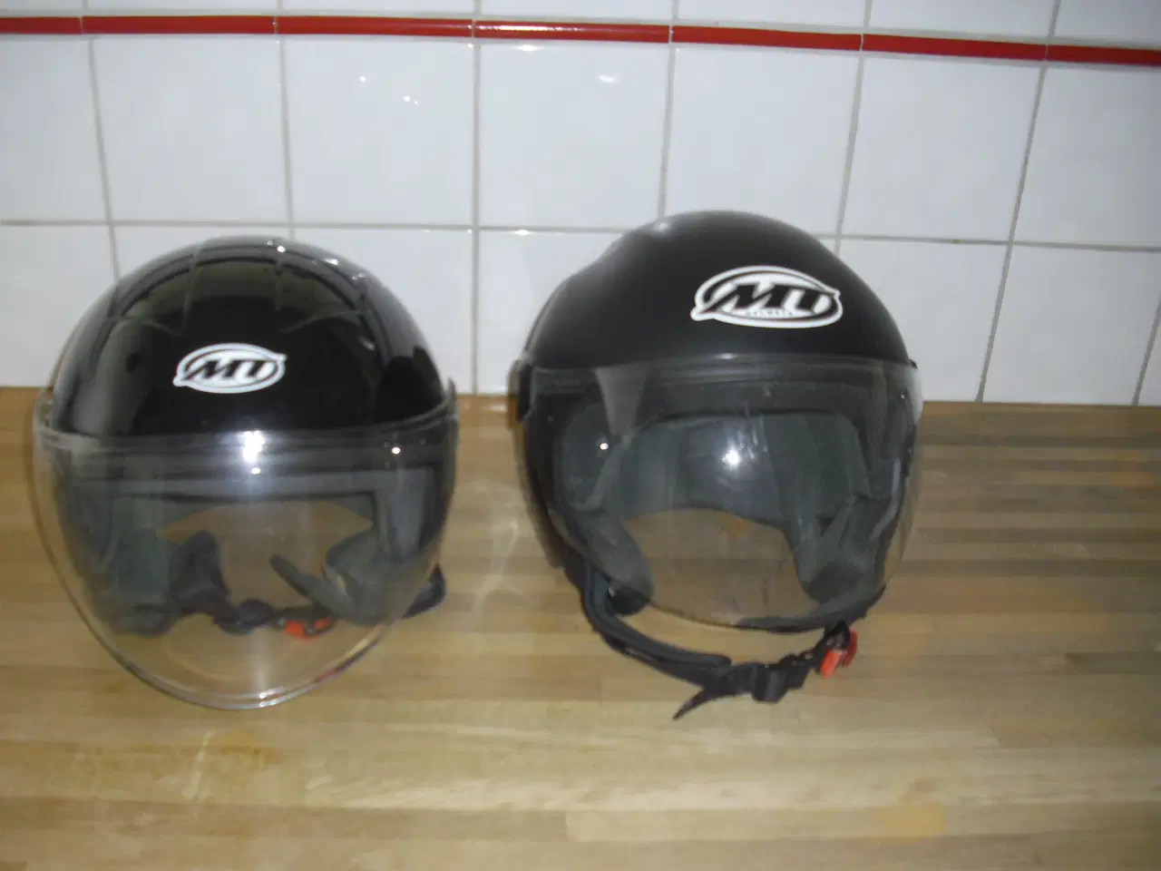 Billede 1 - Solide MT Knallert hjelme pr. stk. 100,-