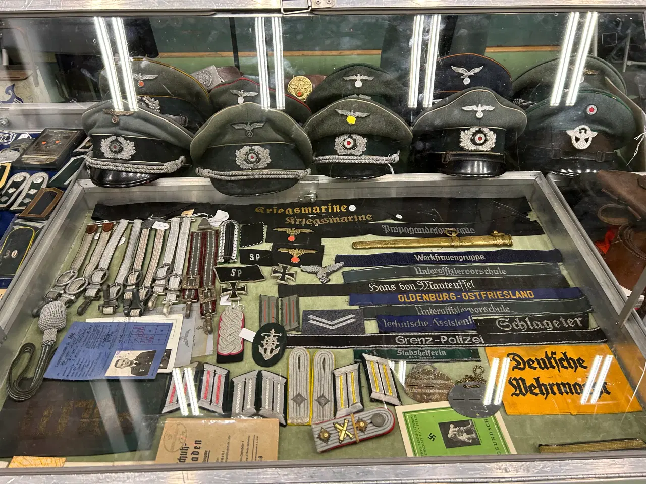 Billede 4 - ANTIK SAMLER-, MILITARIA-, OG VÅBENMESSE GLOSTRUP
