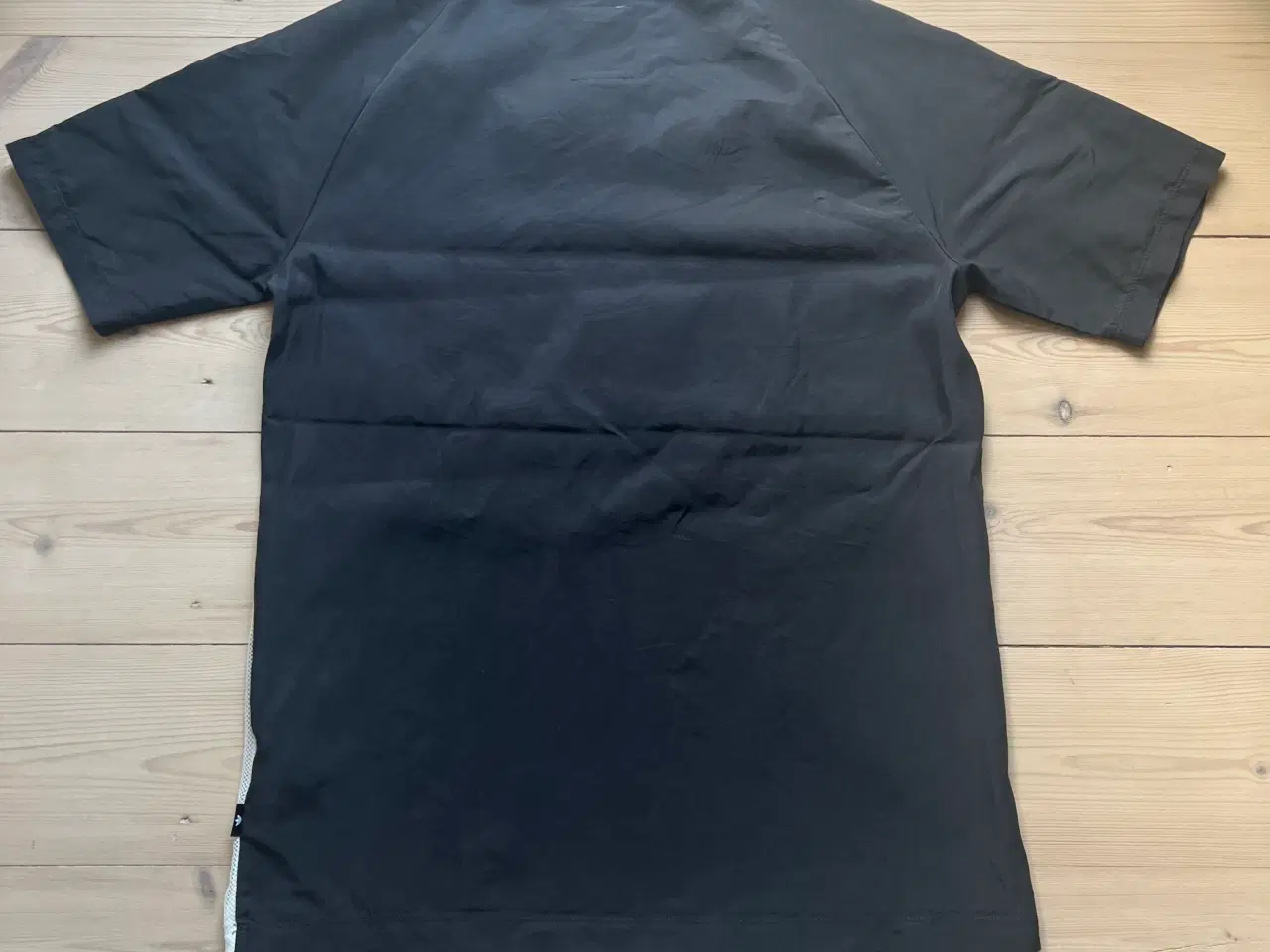 Billede 10 - T-shirt fra Adidas