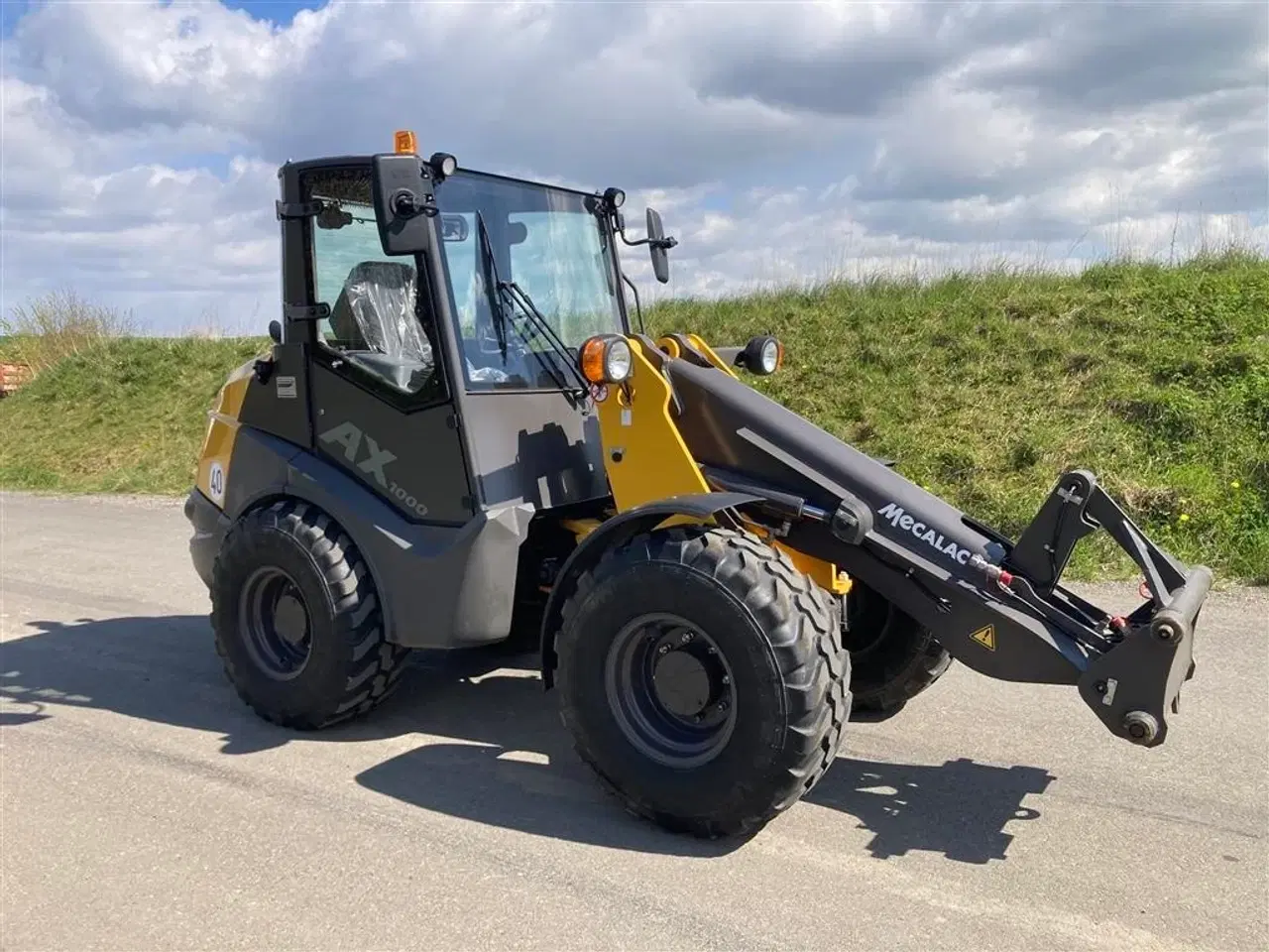 Billede 2 - Mecalac AX 1000 Monobom med hydraulisk hurtigskift