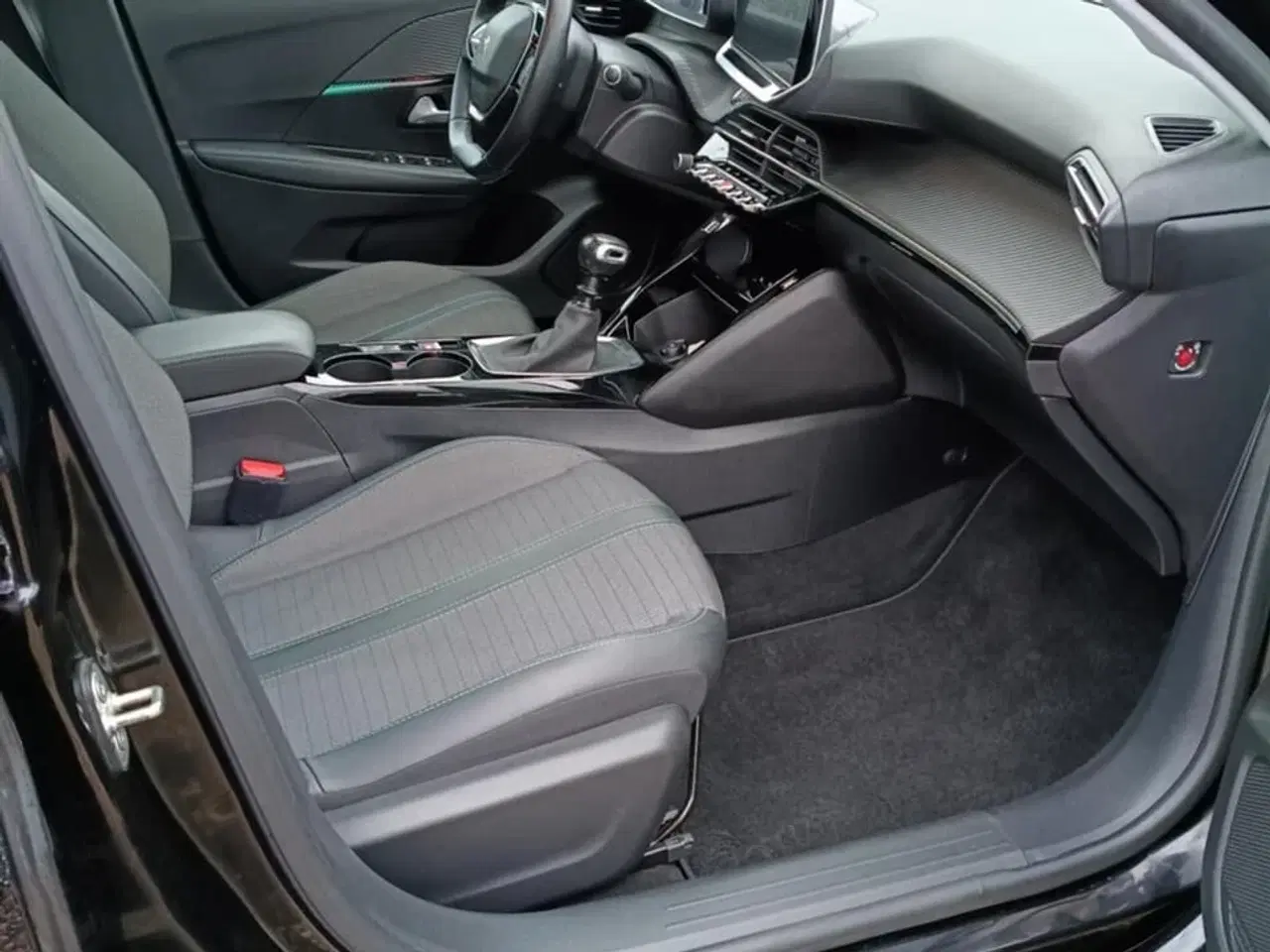 Billede 8 - Peugeot 208 1,2 PureTech Allure Comfort 100HK 5d 6g