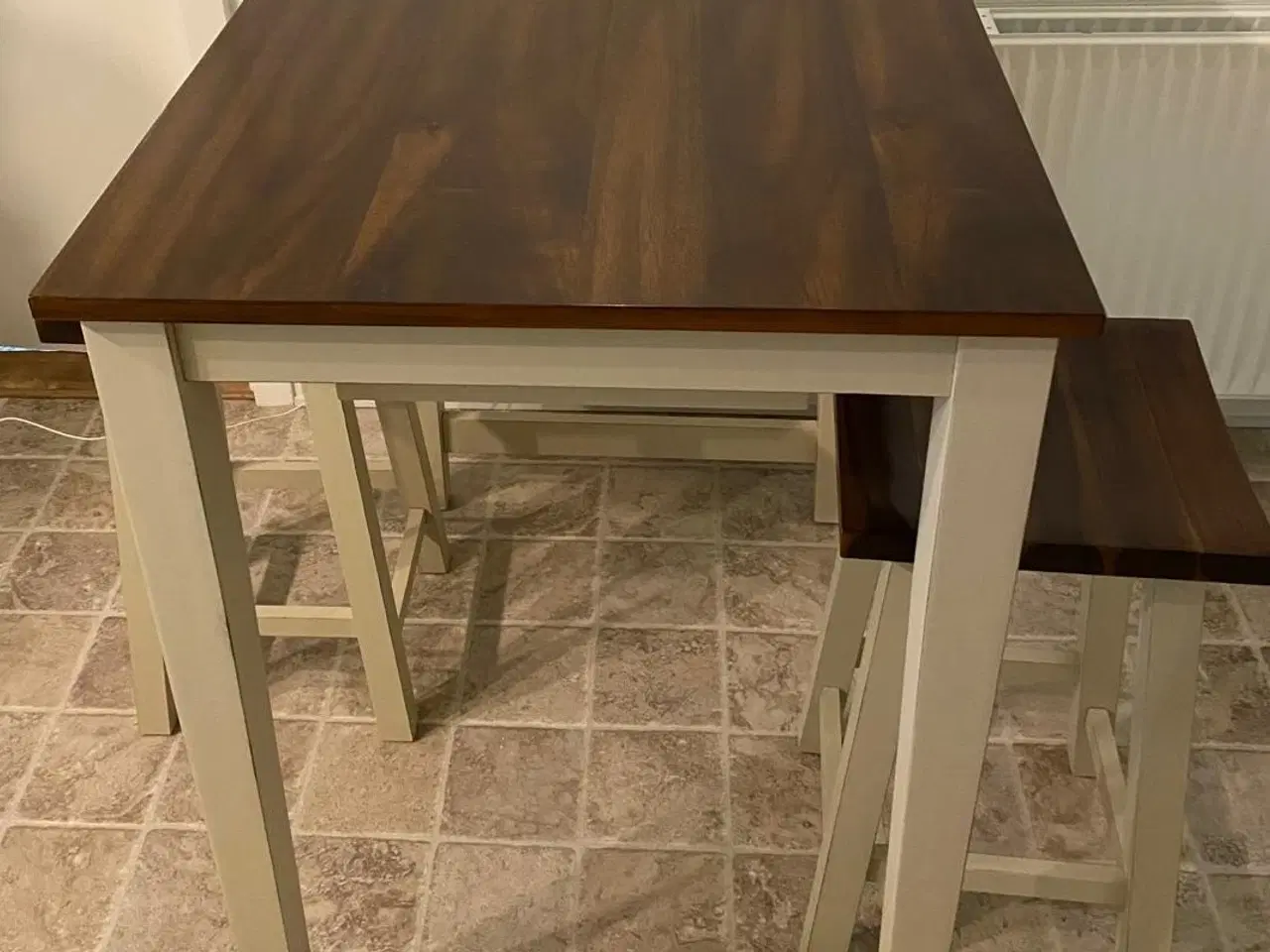 Billede 5 - Breakfast Bar with 2 Stools